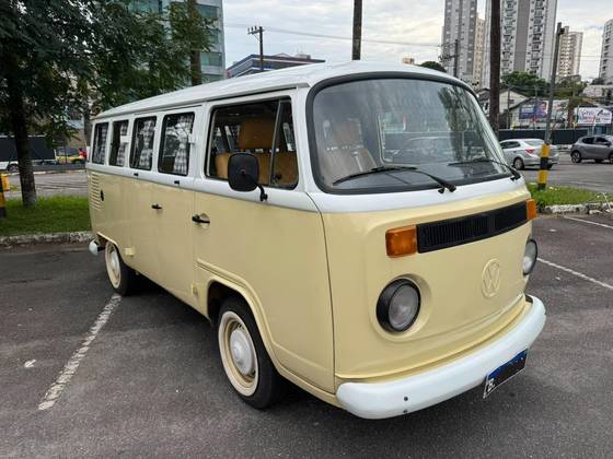 VOLKSWAGEN KOMBI 1.6 STD 8V GASOLINA 3P MANUAL VOLKSWAGEN KOMBI 1.6 STD 8V GASOLINA 3P MANUAL